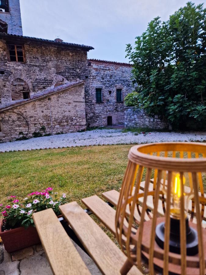 O Rosa Bella Appartamento Via Savelli Della Porta 24 Gubbio Exterior photo